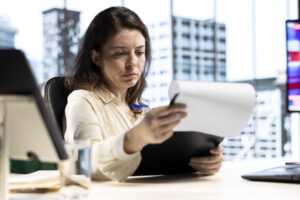 O Fim do App do Banco? Como o “Embedded Finance” insere serviços financeiros no seu ERP